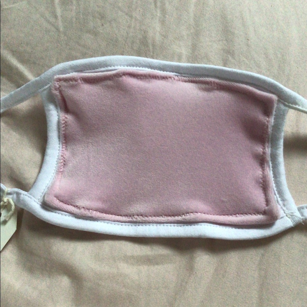 Handmade💗pink velvet face mask - Picture 2 of 4